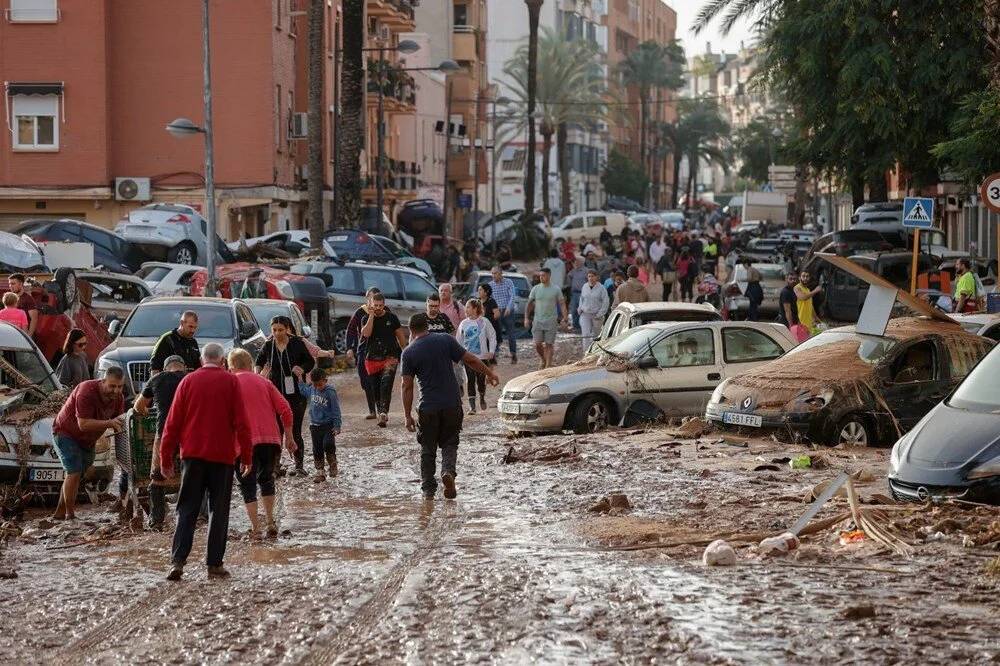 İspanya'da sel can almaya devam ediyor! En az 95 kişi hayatını kaybetti 4